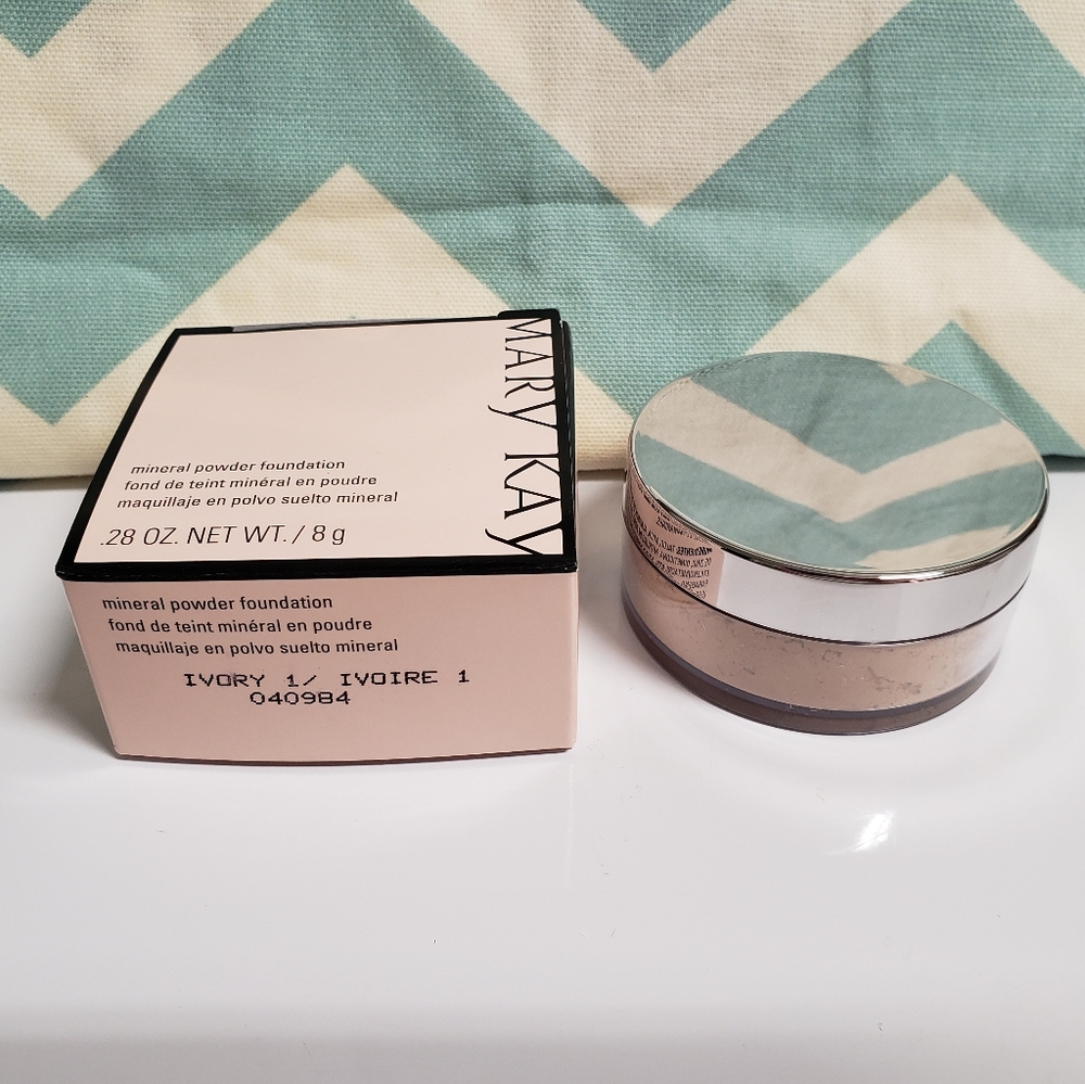 Mary Kay Mineral Powder Foundation